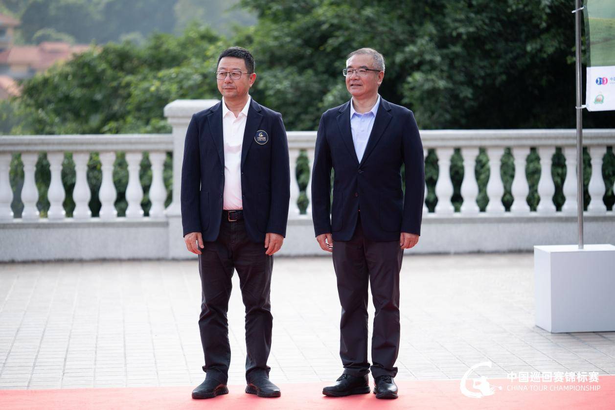 连续领跑终圆梦!查喜洋洋摘得2025中国巡回赛锦标赛冠军